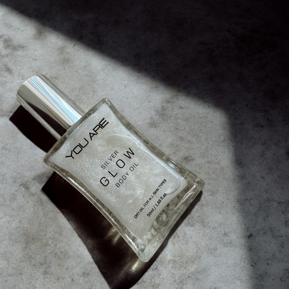YOU ARE Silver Glow sausas kūno aliejus su žėručiu, 50 ml