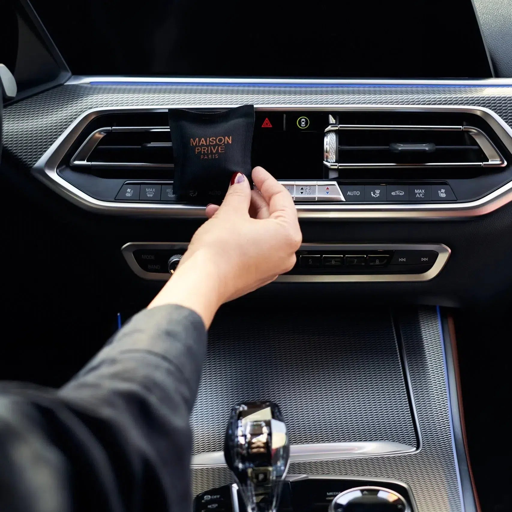 Automobilio kvapas, Obuoliai ir Cinamonas-Maison Prive Paris-Misiule.lt