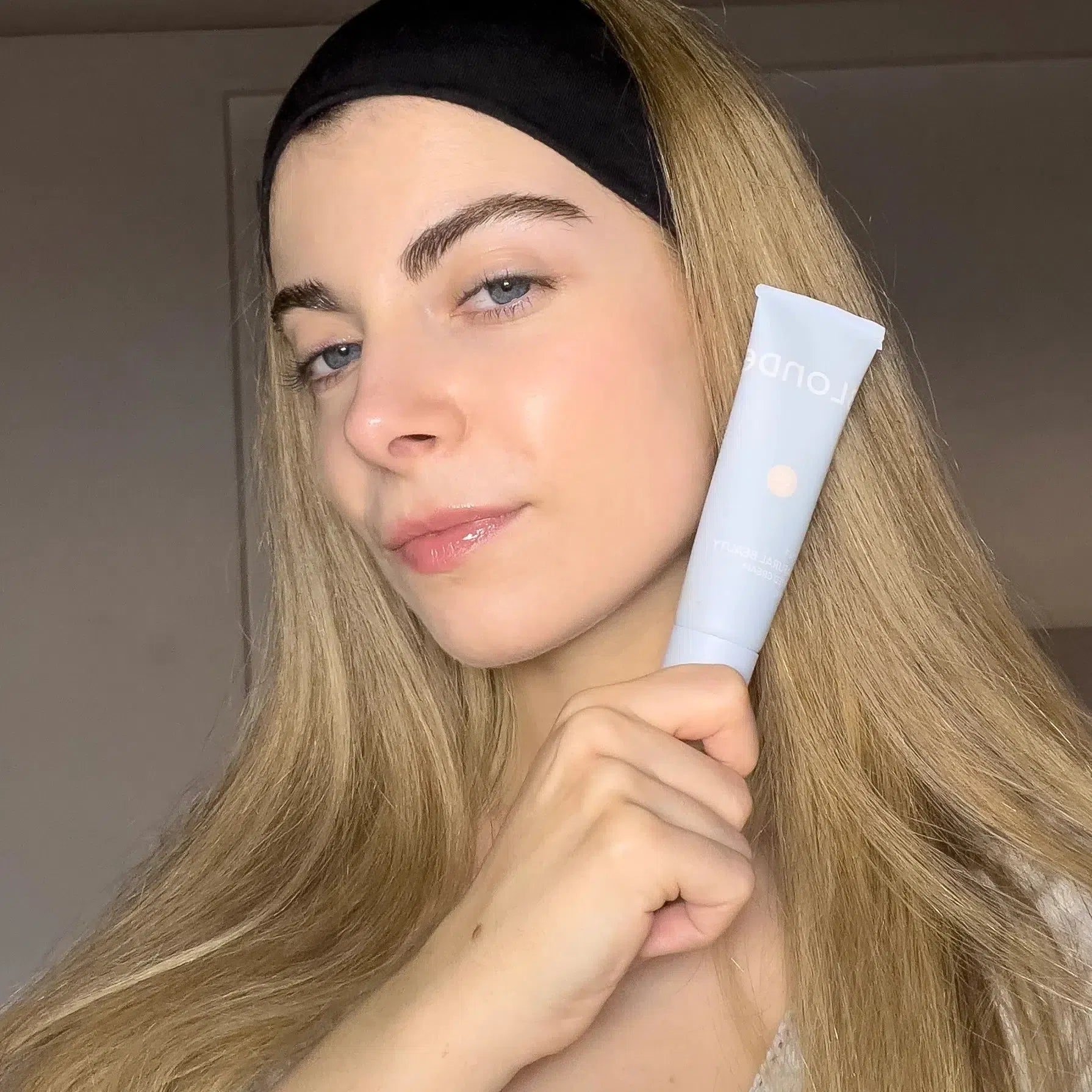 BB kremas su SPF15-BLONDESISTER-Šviesi FAIR 00-Misiule.lt